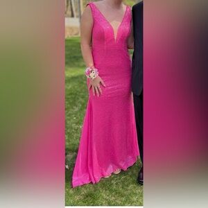 Stunning Prom Dress size 6 HOT PINK Sequined